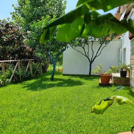 Appartamento Villa Maria Near Policlinico Gemelli Řím Exteriér fotografie